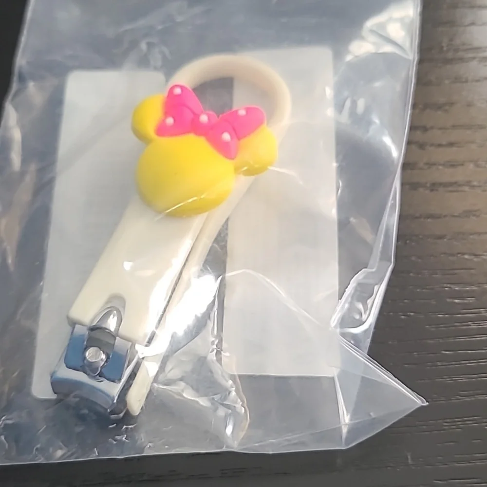 Disney Minnie Mouse Inspired Nail Clipper - Picture 4 of 4